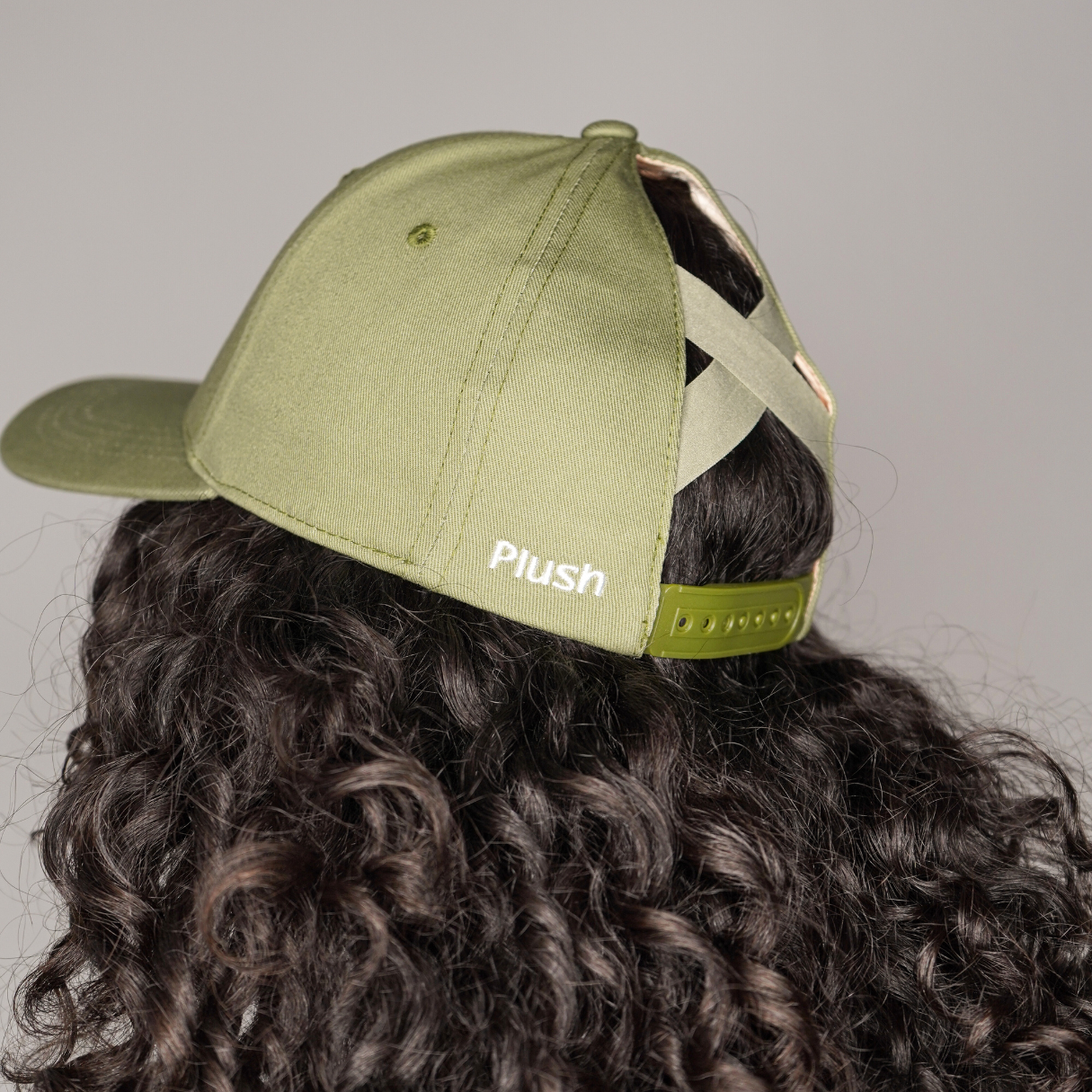Plush | Satin Curl Cap - X-Öffnung Locken Accessoires Plush