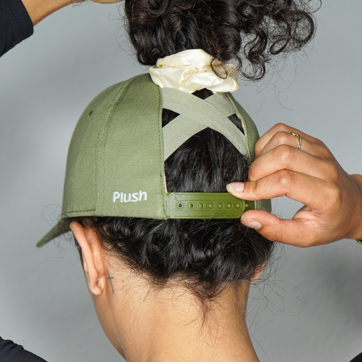 Plush | Satin Curl Cap - X-Öffnung Locken Accessoires Plush